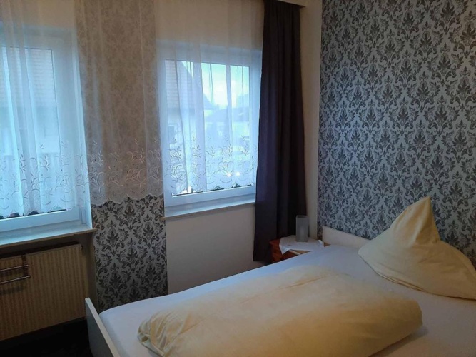 Standard Single room