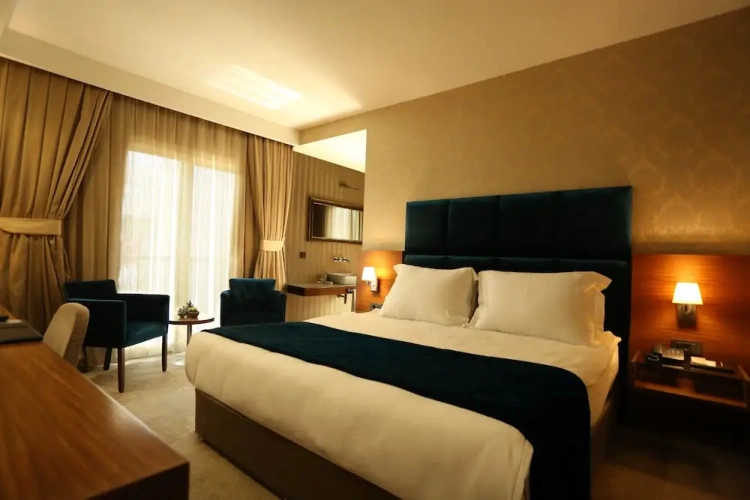 Deluxe room with city view
