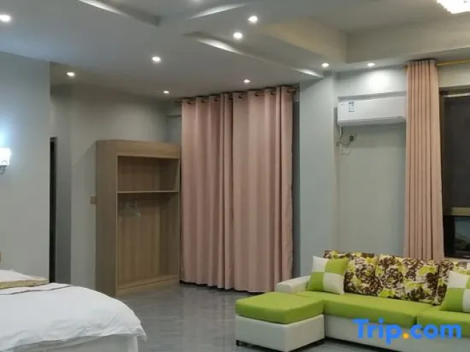 Zhaoping Yingkeju Hotel