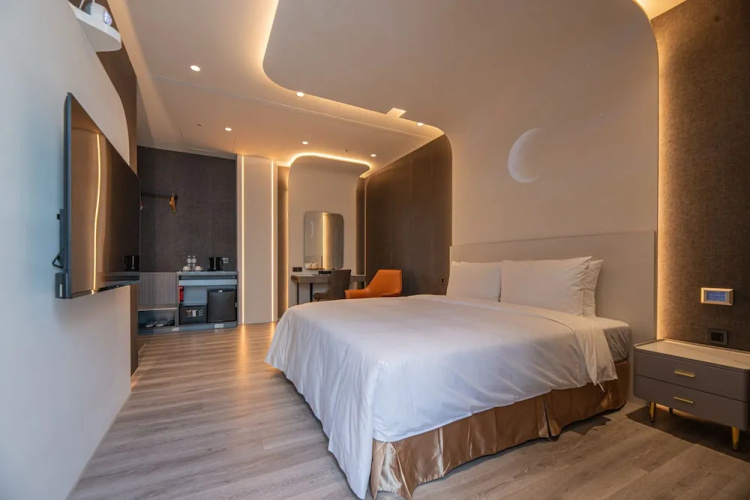 JingIn Hotel
