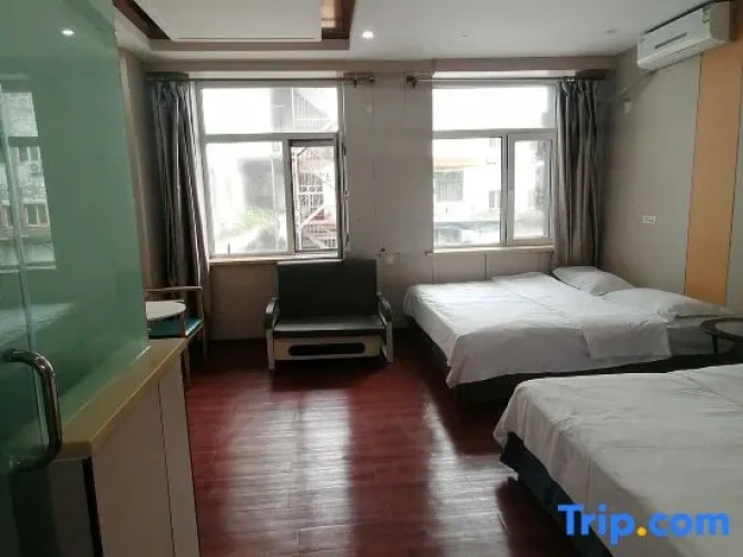 Standard Family room
