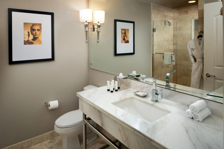 Zaza Dallas photo 9