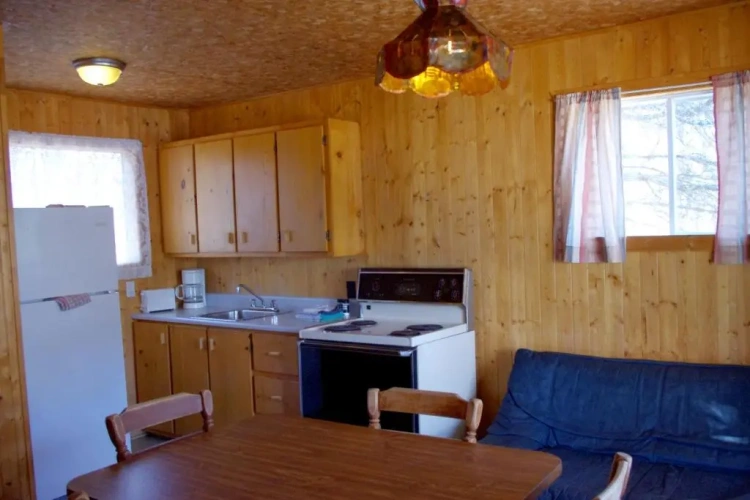 2 Bedrooms Chalet