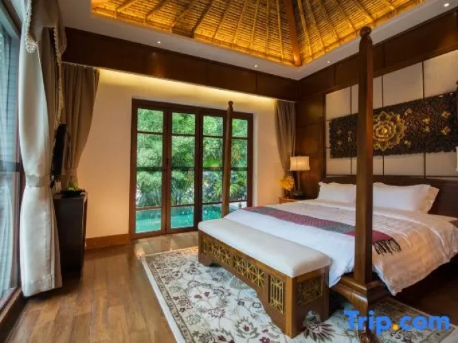 2 Bedrooms Villa with lake view