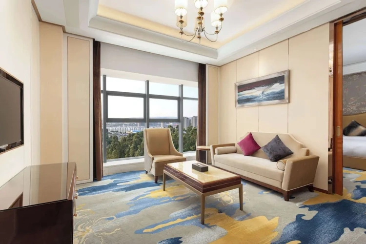 Deluxe Double Suite
