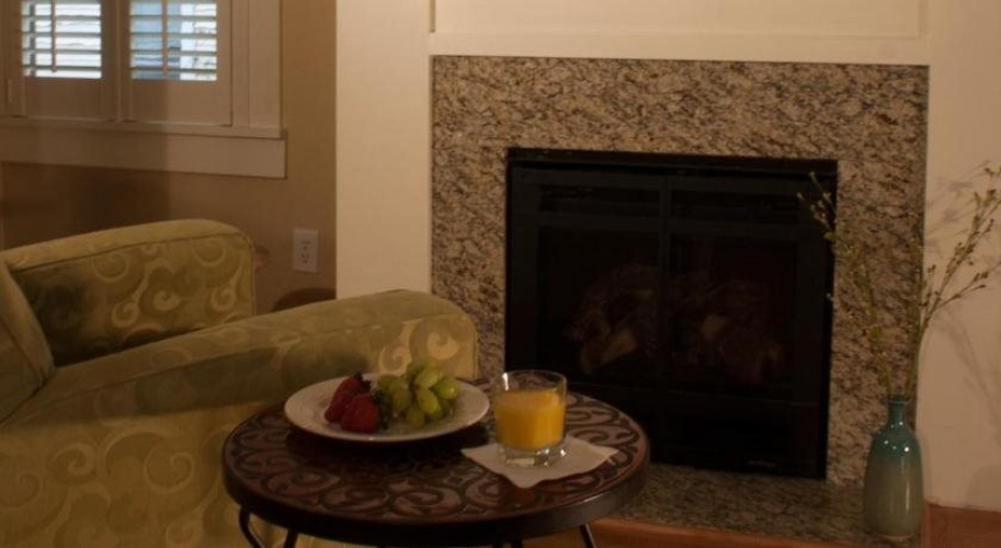 Showers Inn photo 14