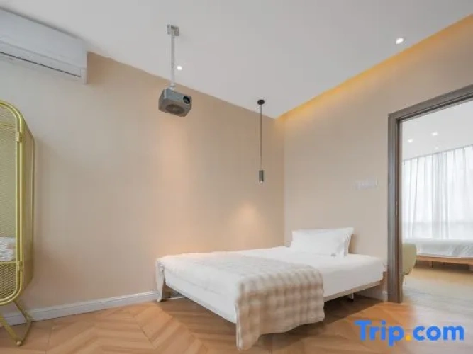 2 Bedrooms Suite with balcony