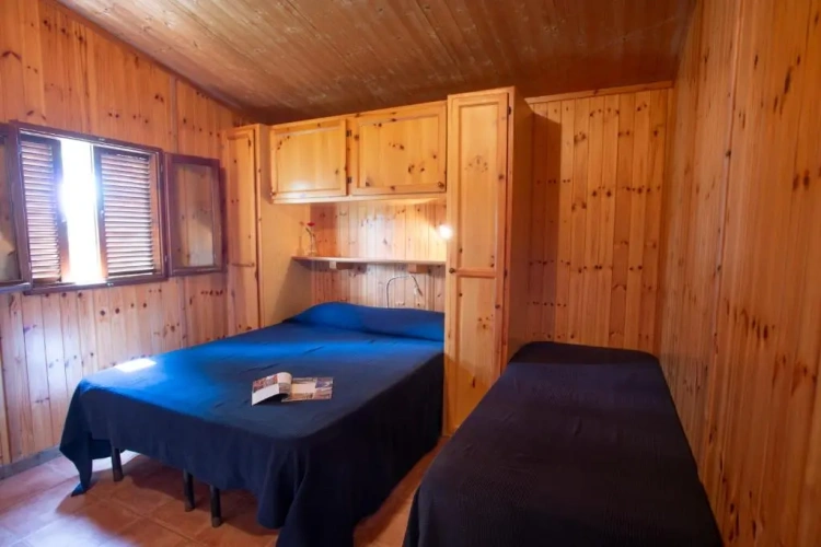 2 Bedrooms Bungalow