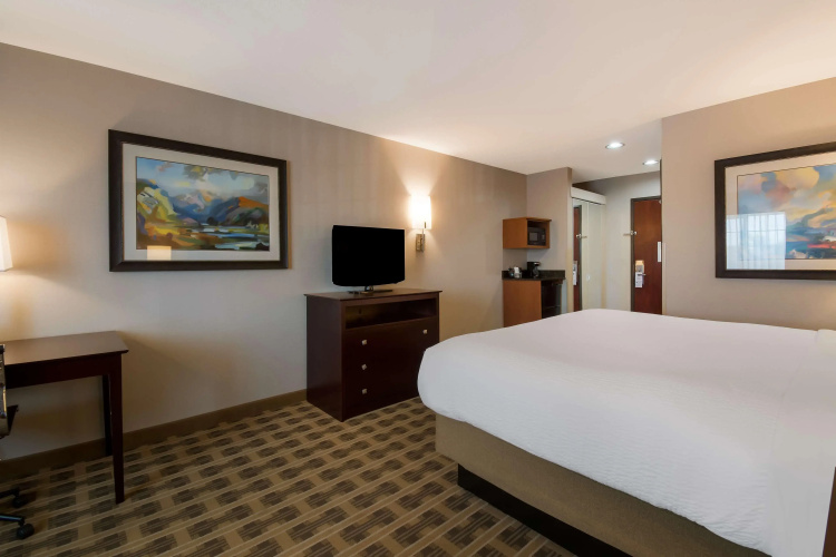 Best Western University Inn & Suites