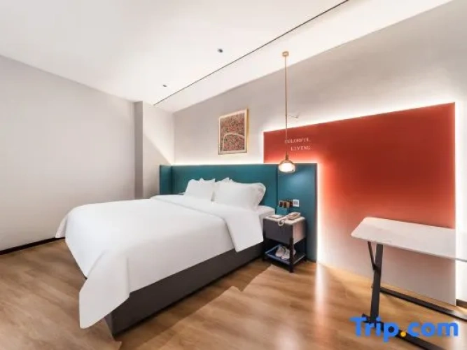 1 Bedroom Business Double Suite