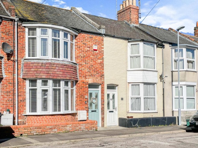 2 Bedrooms Cottage