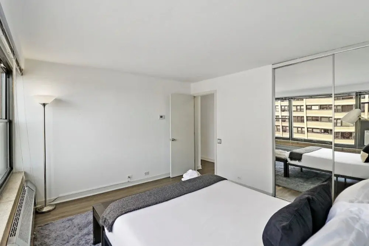 2BR Apt in Hyde Park - Algonquin 8E