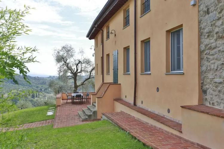 Santo Stefano 10