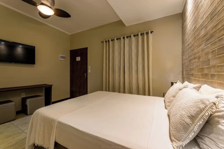1 Bedroom Comfort room