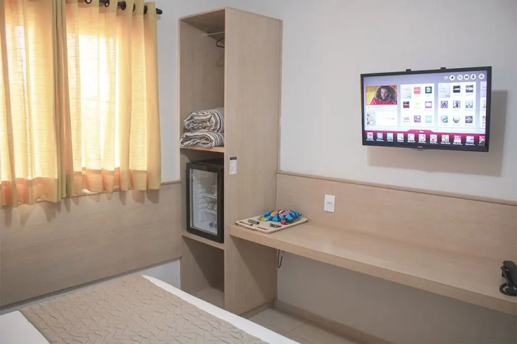 Hotel Líder