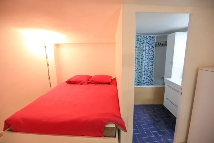 Hostnfly Apartments - Charming Luminous Studio in Vincennes