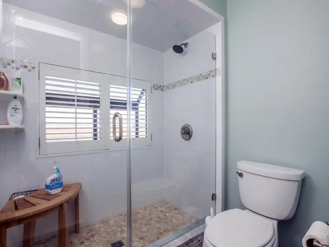 Heron Harbour 218-4
