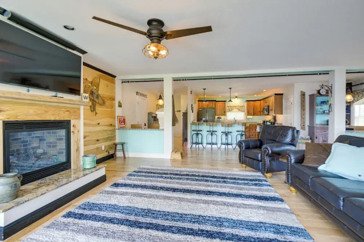 Waterfront Conway Area Condo: Walk to Beach!