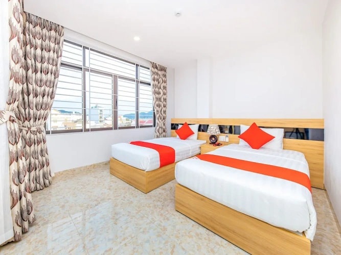 Deluxe Double room with city view