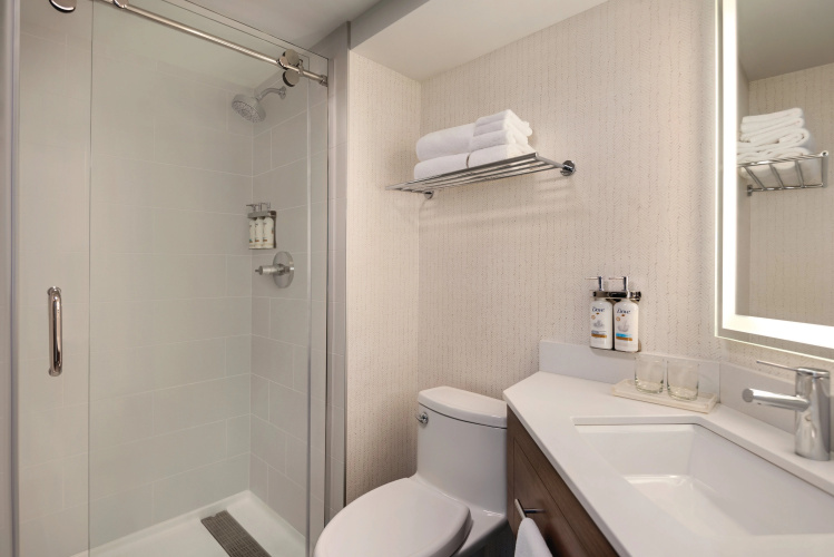 Holiday Inn & Suites Vancouver Downtown photo 10