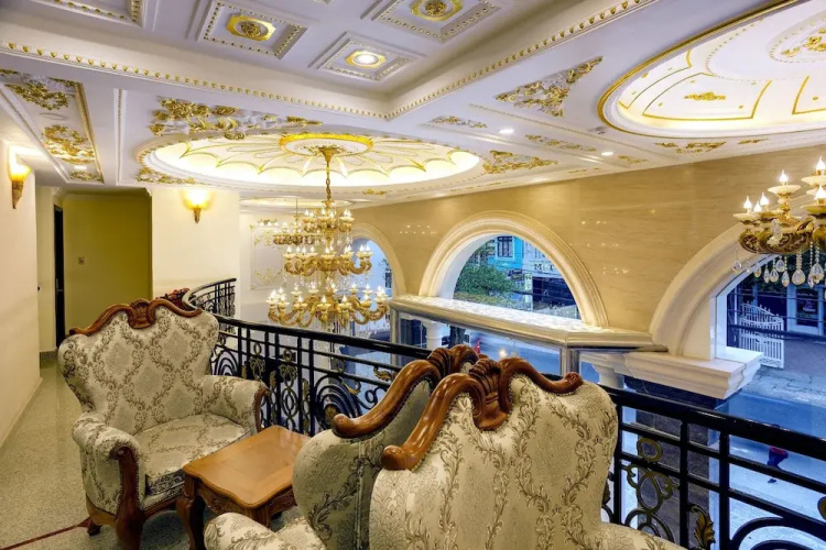 Navy Flowers Hotel
