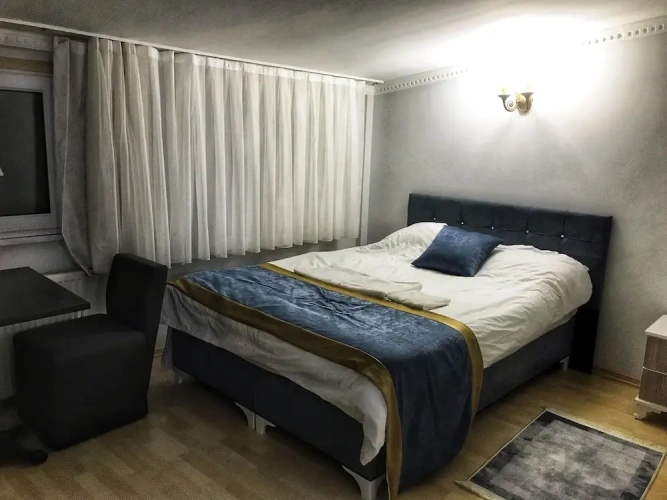 Economy room