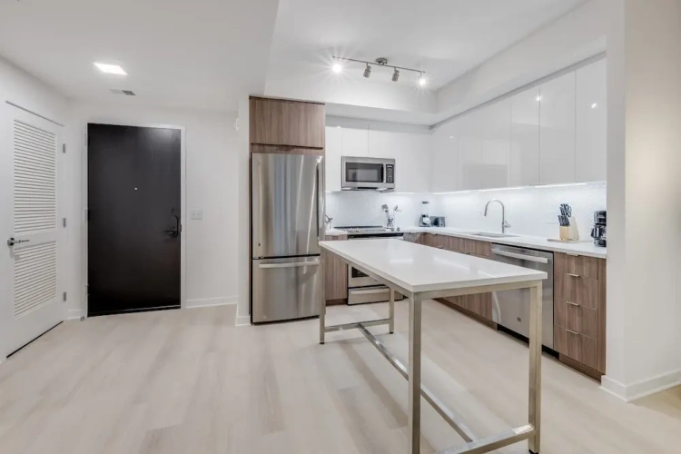 2 Bedrooms Classic Apartment