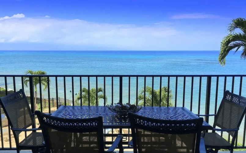 Oceanfront Whale Watching Sunsets Island Views on Big Lanai
