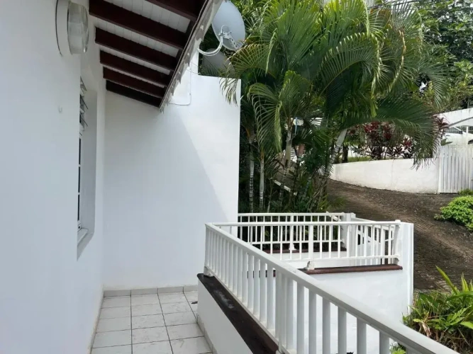 2 Bedrooms Villa