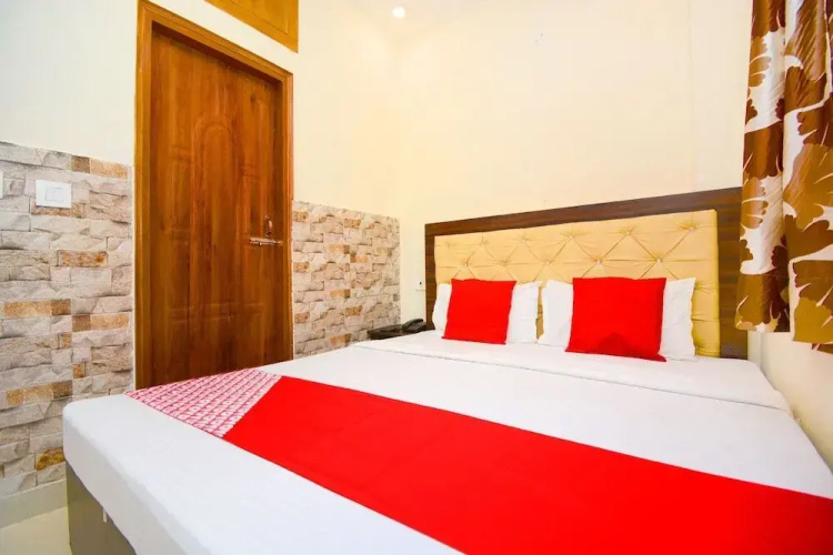 The Sai Palace by OYO Rooms