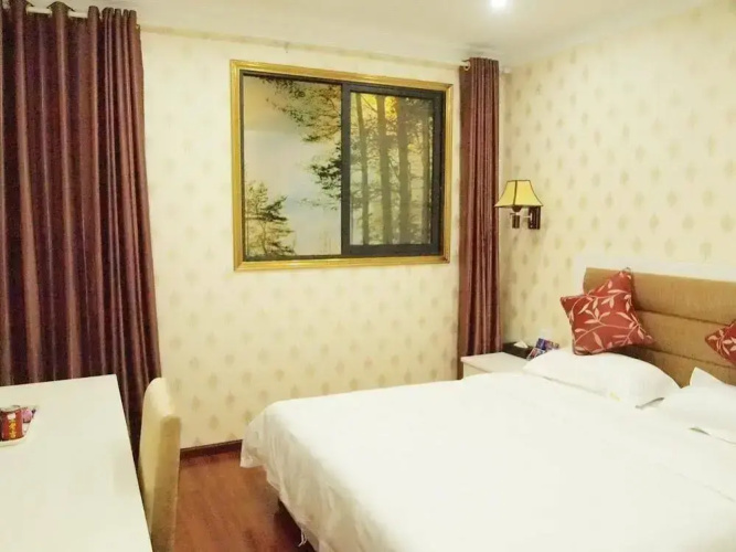 Panshi Hotel