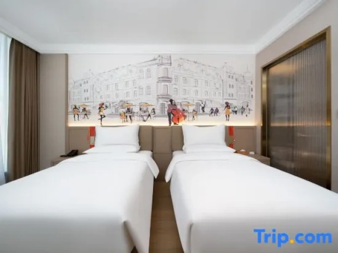 Standard Twin room with mountain view