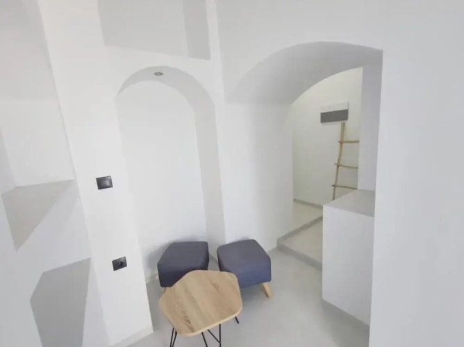 Fira Cave Suites
