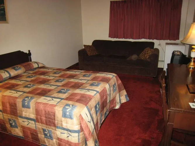 Downtowner Motor Inn