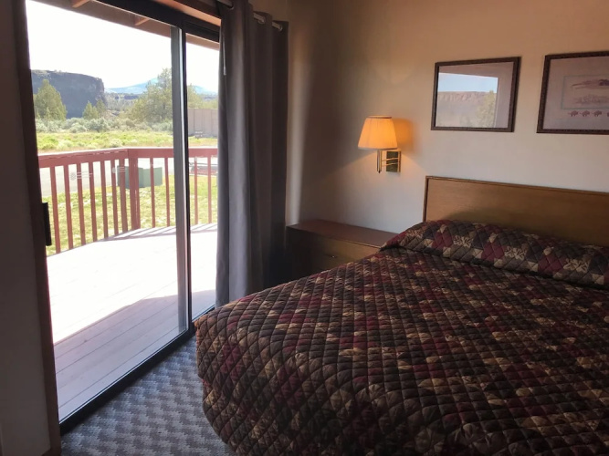 Smith Rock Resort