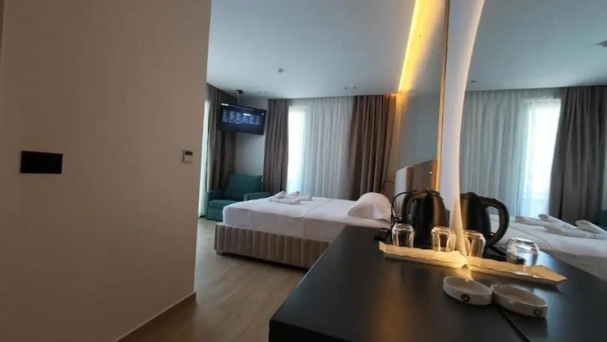 Deluxe Suite