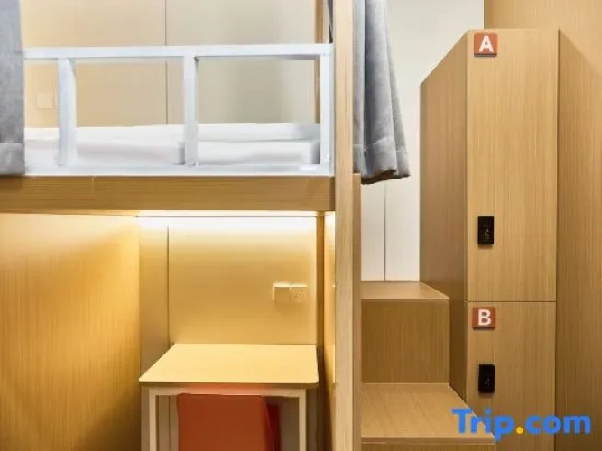 Bed in Dorm (female dorm)