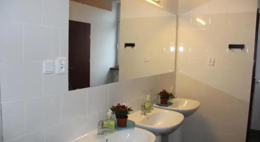 Baba Hostel
