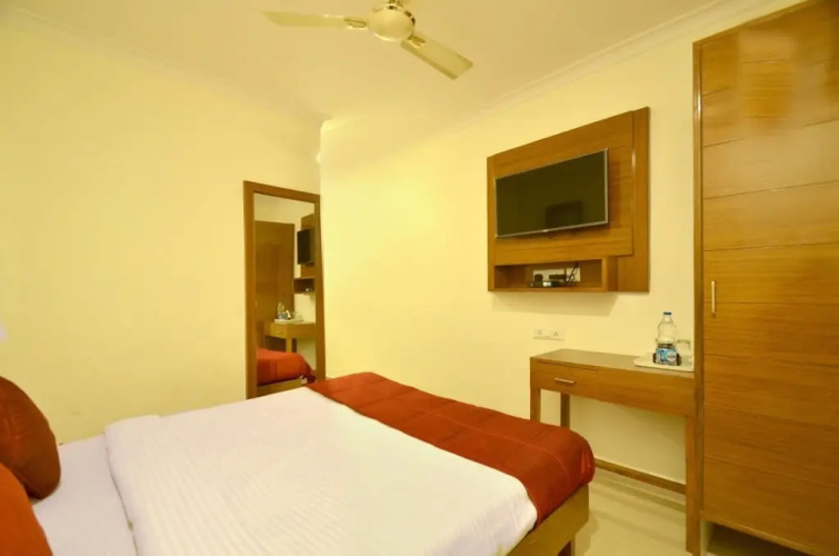 Hotel Golden Inn