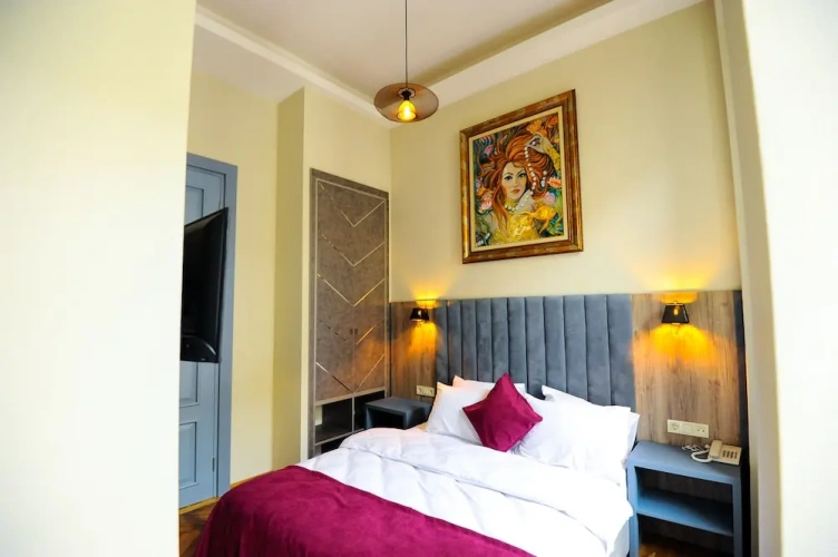 1 Bedroom Comfort Double room with city view