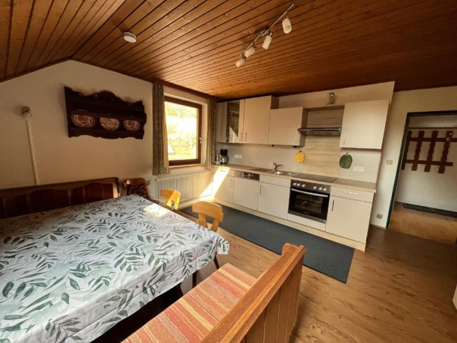 3 Bedrooms Apartment