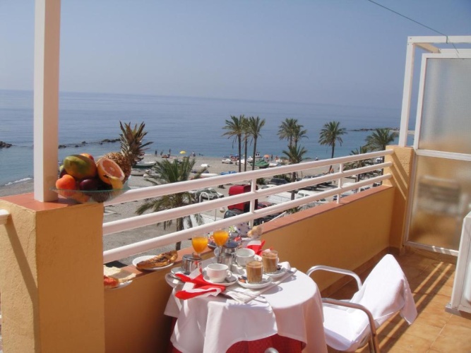 Standard Single room with sea view