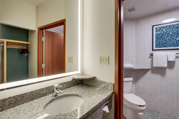Drury Inn & Suites North Dayton photo 9