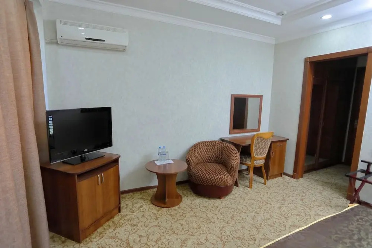VIARDO Hotel