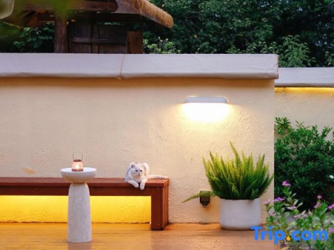 Xianqingshan Homestay (Xihu Qingzhiwu)