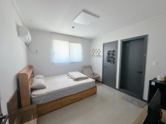 Yolo House
