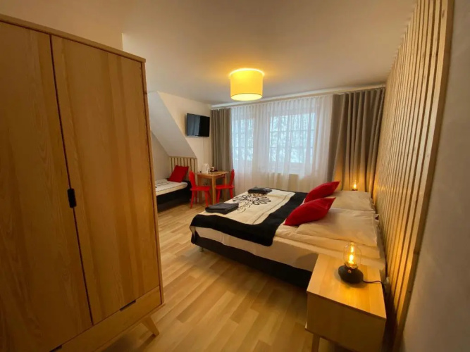 Standard Triple room