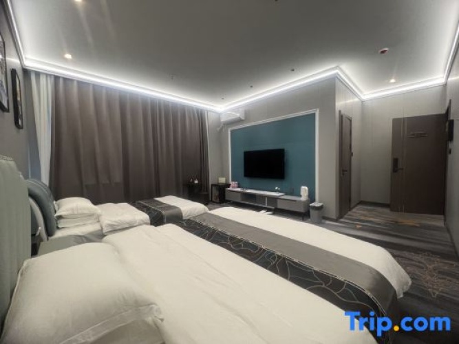 Deluxe Family room