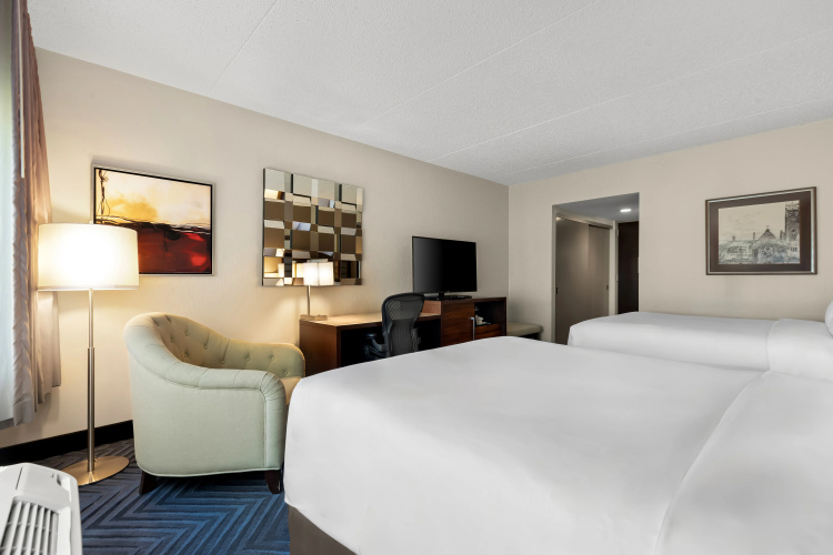 Crowne Plaza Princeton - Conference Center photo 8
