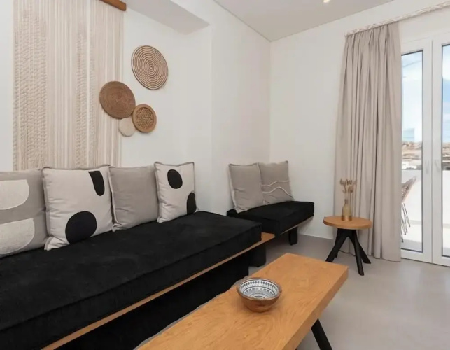 Aristotle Suites